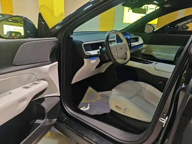Xpeng G6 — Фото автомобиля 15