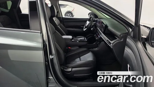 Hyundai Tucson Новый Tucson (NX4) Бензин 1.6 турбо 2WD — Фото автомобиля 25