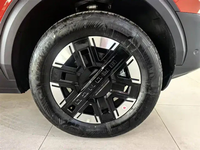 Ford Mustang NEV — Фото автомобиля 9