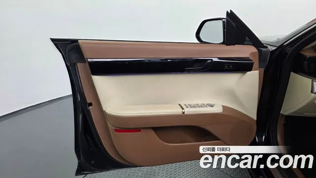 Hyundai Grandeur GN7 — Фото автомобиля 13