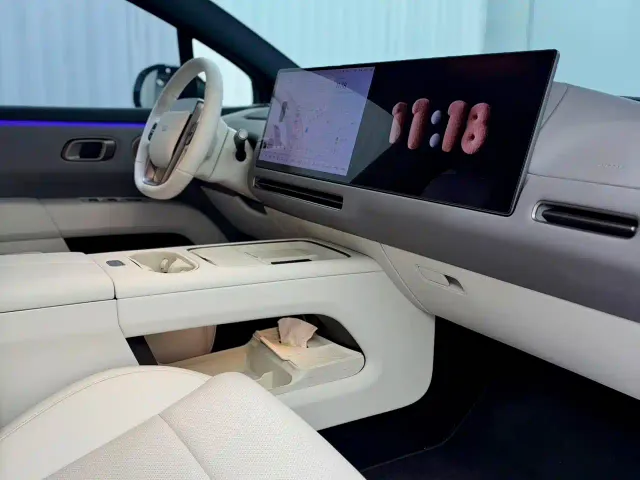 Li Auto i6 — Фото автомобиля 7