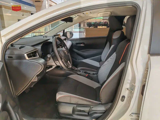 Toyota Corolla — Фото автомобиля 6