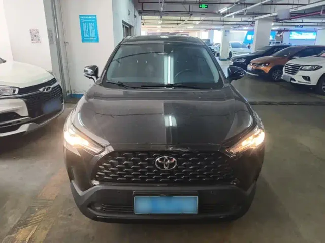 Toyota Corolla Cross — Фото автомобиля 2