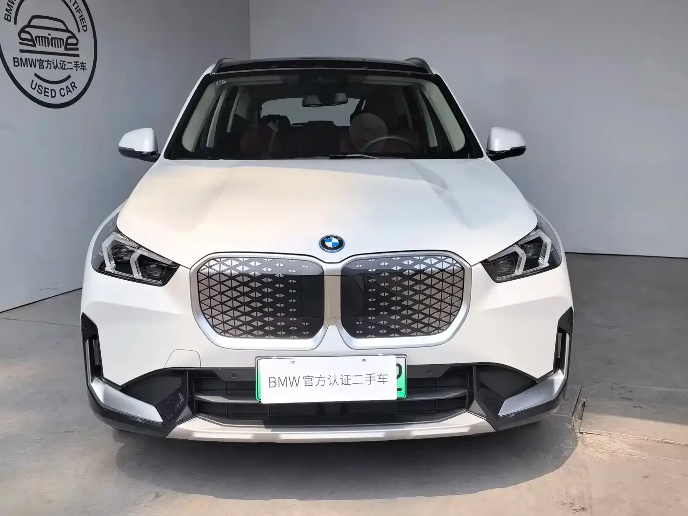 BMW BMW iX1 2026 eDrive25L X Design Package — Фото автомобиля 2