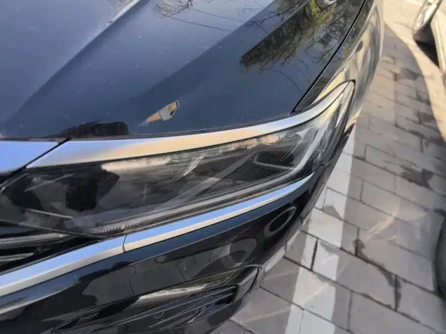 Volkswagen Passat — Фото автомобиля 4