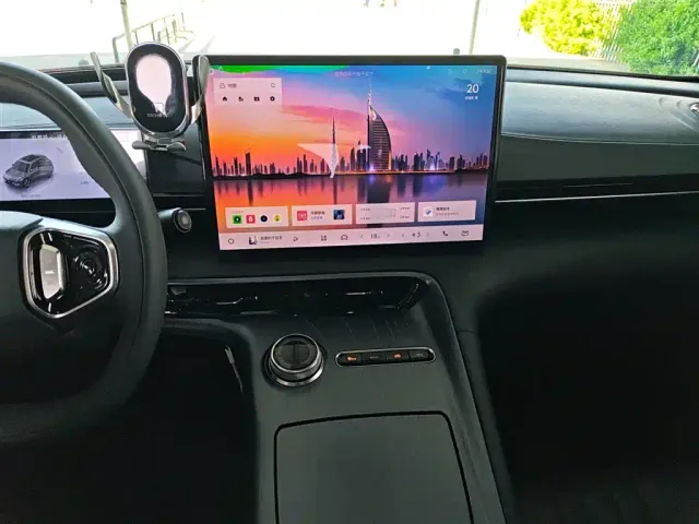 Geely Galaxy E5 — Фото автомобиля 12