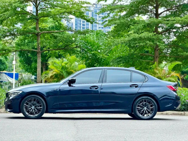 BMW 3 Series — Фото автомобиля 4