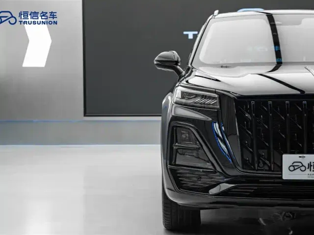 Hongqi HS5 — Фото автомобиля 8