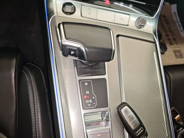 Audi A6L — Фото автомобиля 13