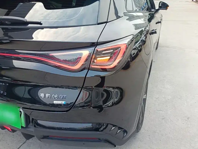 BYD Seal 06 GT — Фото автомобиля 7