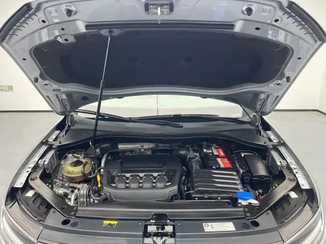 Volkswagen Tiguan L — Фото автомобиля 17
