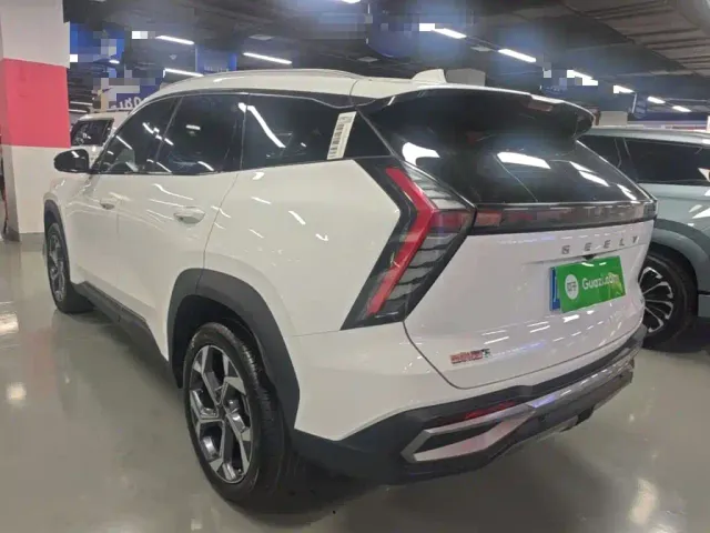 Geely Boyue L — Фото автомобиля 4