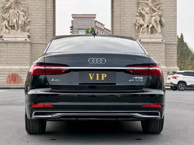 Audi A6L — Фото автомобиля 8