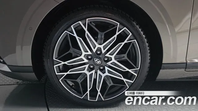 Hyundai Grandeur GN7 — Фото автомобиля 5