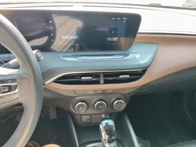Buick Verano — Фото автомобиля 5