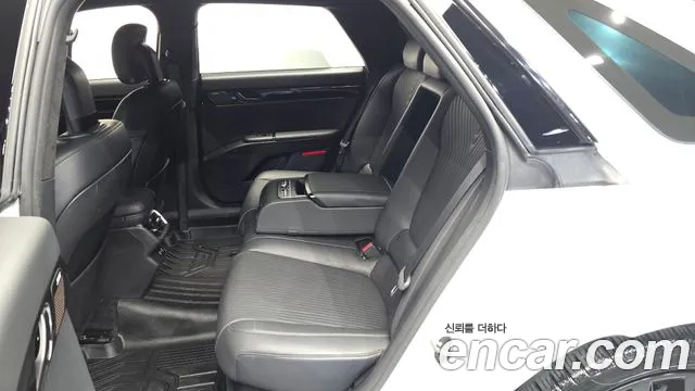 Hyundai Grandeur GN7 — Фото автомобиля 17