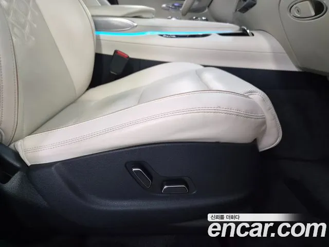 Genesis GV70 Electrified — Фото автомобиля 16