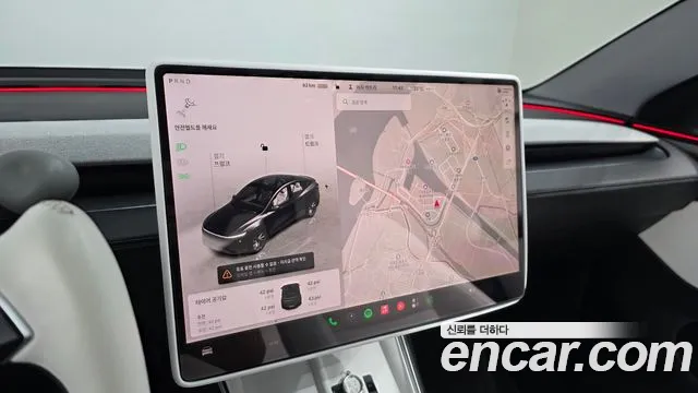 Tesla Model Y — Фото автомобиля 19