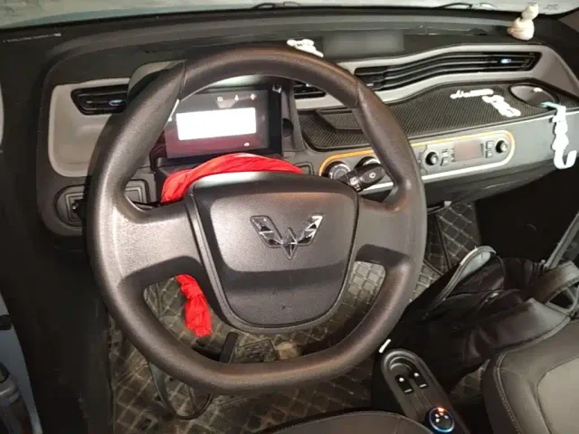Wuling Hongguang Mini EV — Фото автомобиля 10