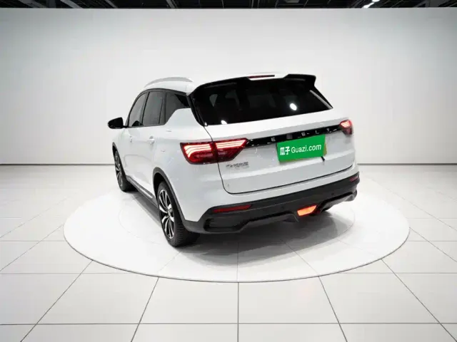 Geely Binyue — Фото автомобиля 4