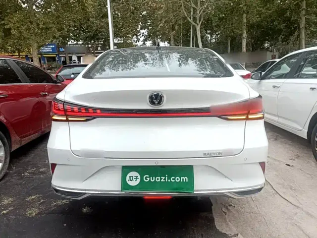 Changan Raeton Plus — Фото автомобиля 3