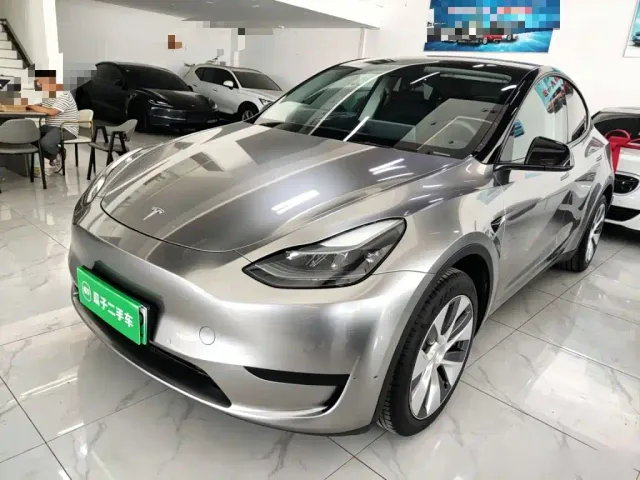 Фотография автомобиля — Tesla Model Y