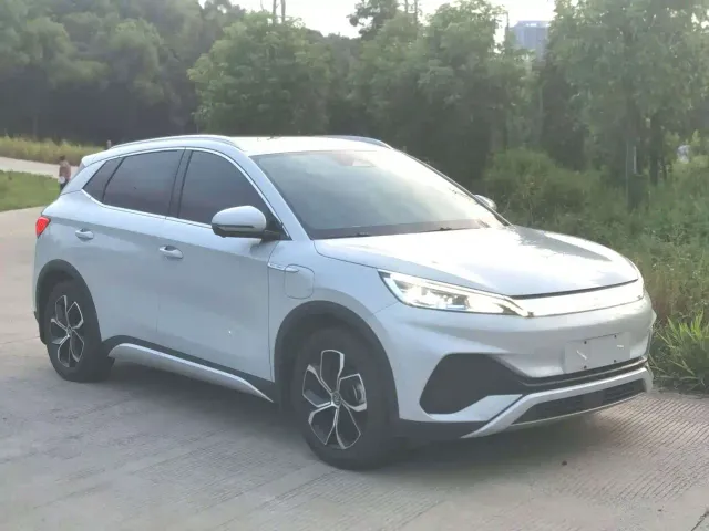 BYD Yuan PLUS — Фото автомобиля 3
