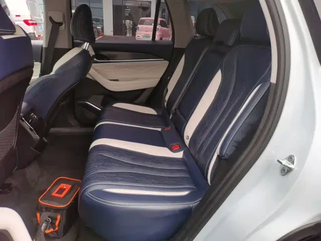 Geely Xingyue L — Фото автомобиля 16