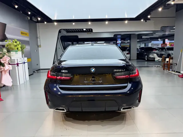 BMW 3 Series — Фото автомобиля 5