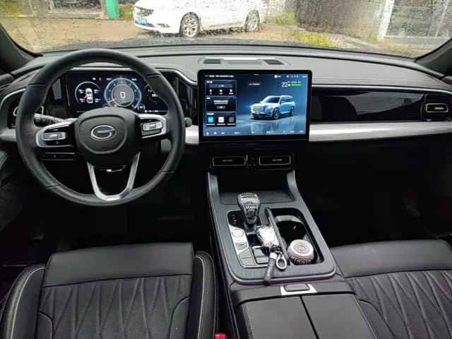 GAC Trumpchi GS8 — Фото автомобиля 9