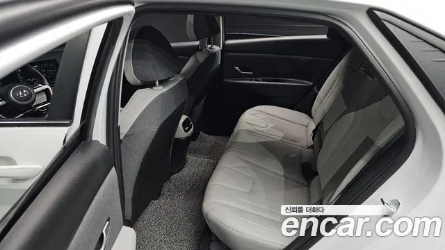 Hyundai AVANTE Avante (CN7) — Фото автомобиля 11