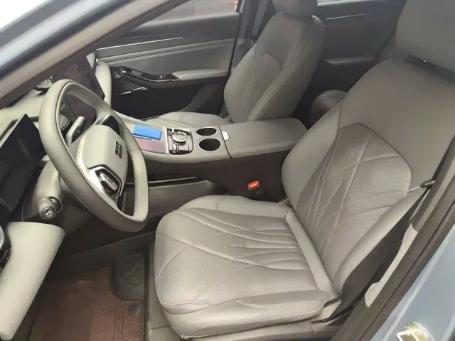 Geely Galaxy L6 — Фото автомобиля 7
