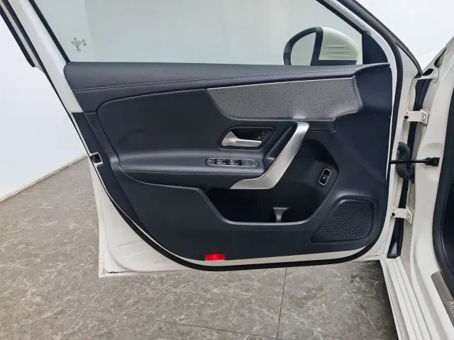 Mercedes-Benz A-Class — Фото автомобиля 19