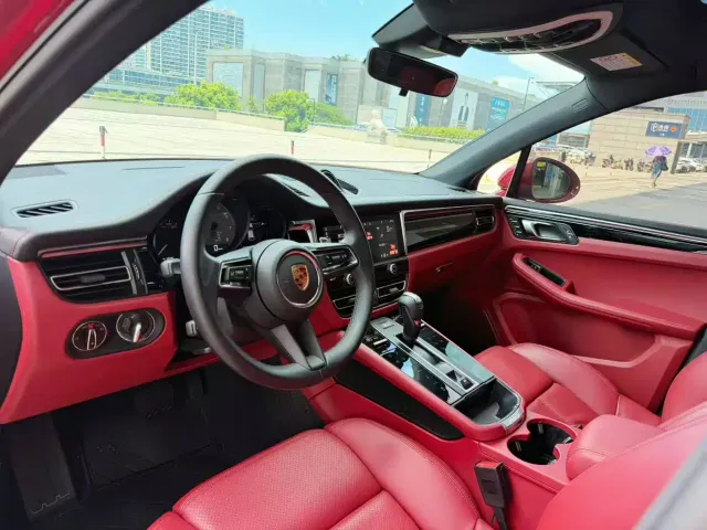 Porsche Macan — Фото автомобиля 5