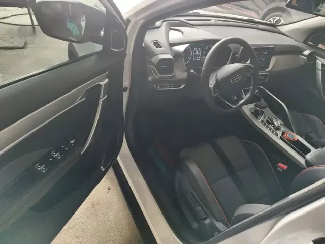 Geely Binyue 2024 1.5T DCT Soaring Dragon Edition — Фото автомобиля 11