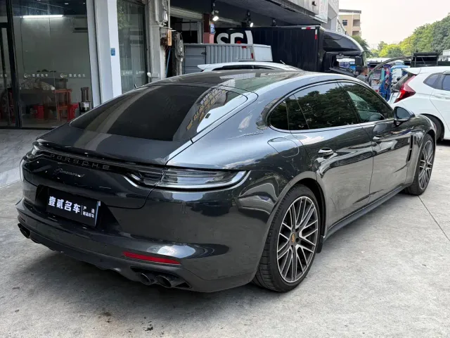 Porsche Panamera — Фото автомобиля 18