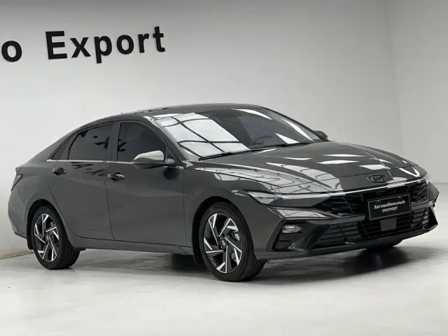 Hyundai Elantra — Фото автомобиля 3