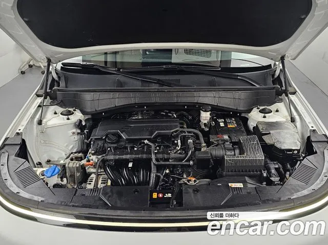 Hyundai Kona Kona (SX2) Бензин 2.0 2WD — Фото автомобиля 6