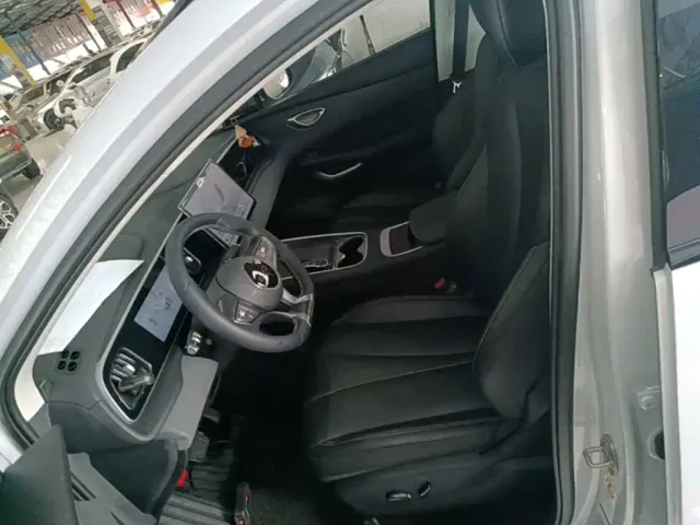 BYD Sealion 05 EV — Фото автомобиля 14