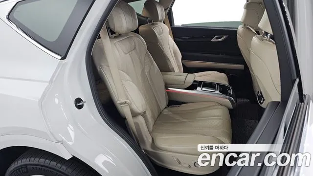 Genesis GV80 2.5T Бензин AWD — Фото автомобиля 11