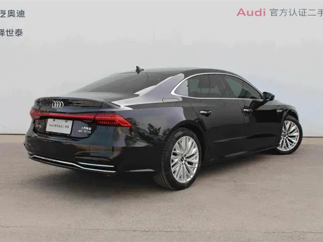 Audi A7L — Фото автомобиля 4