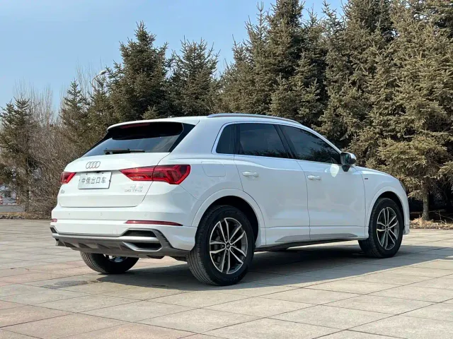 Audi Q3 — Фото автомобиля 4