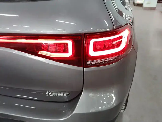 Mercedes-Benz EQB — Фото автомобиля 7