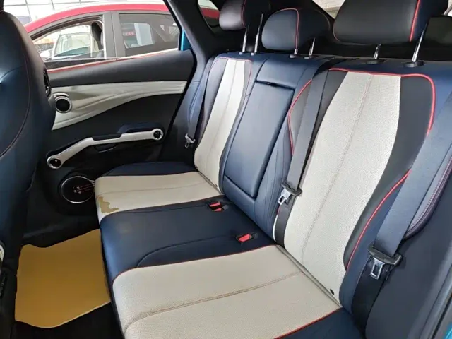 BYD Yuan PLUS — Фото автомобиля 16