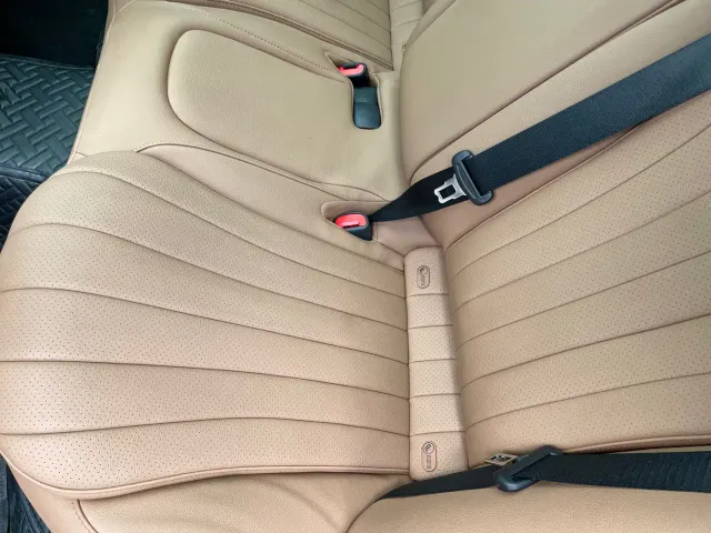 Mercedes-Benz E-Class — Фото автомобиля 15