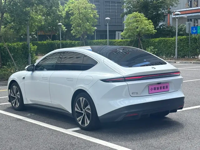Nio ET5 — Фото автомобиля 21