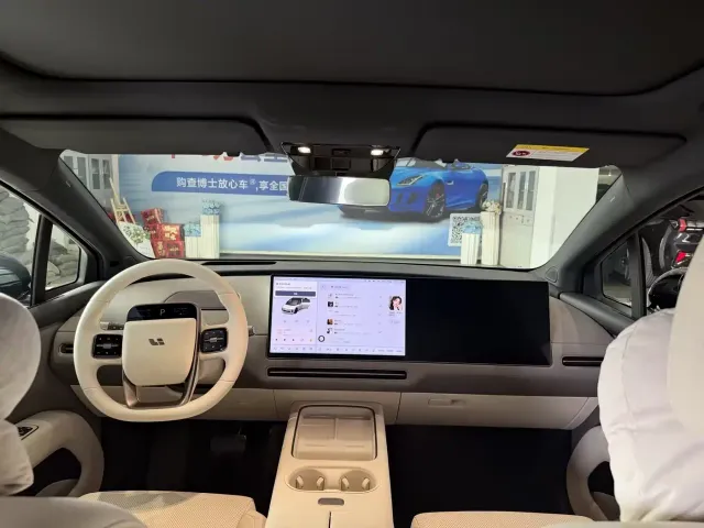 Li Auto i6 — Фото автомобиля 4
