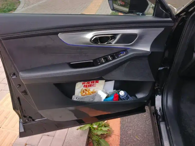 GAC Trumpchi GS8 — Фото автомобиля 7