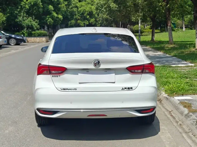 Buick Verano — Фото автомобиля 5