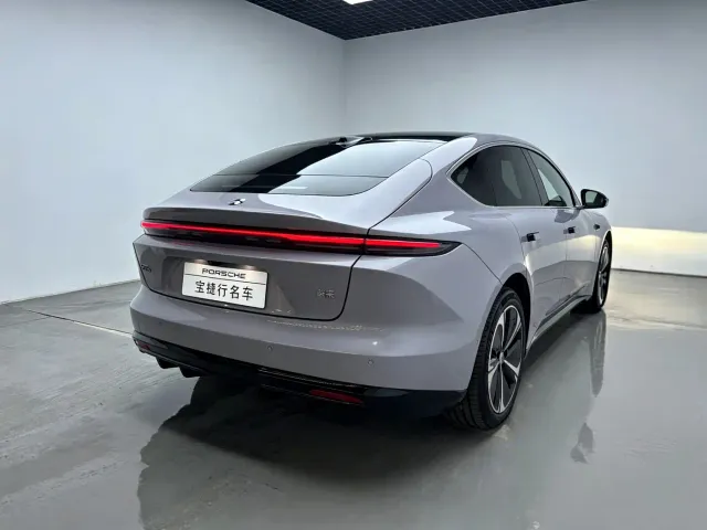 Nio ET5 — Фото автомобиля 5